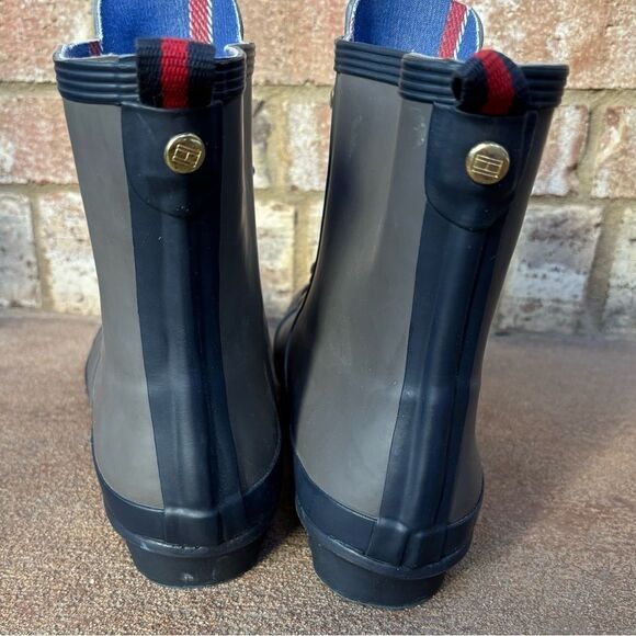 Tommy Hilfiger Women's Renegade High Top Rubber Storm Rain Boots 9 Fishermacore - Picture 4 of 5